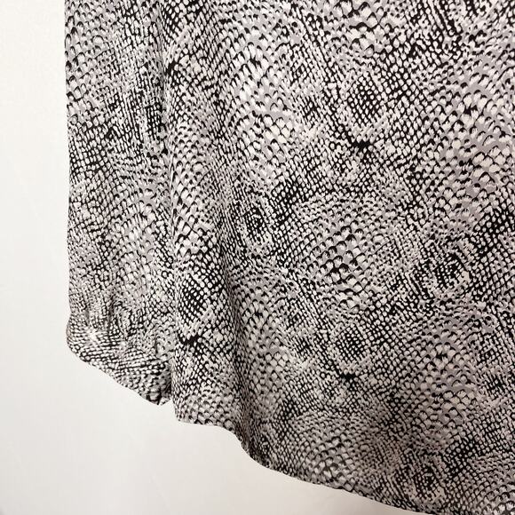 Joie Small Gray Black Snakeprint Silk Purine Button Front Blouse Top 3/4 Sleeve - Picture 4 of 9